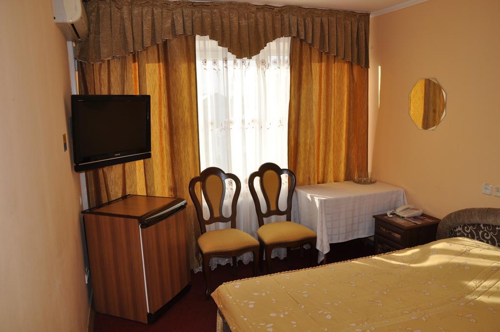 Hotel Cooperator Kiev Luaran gambar