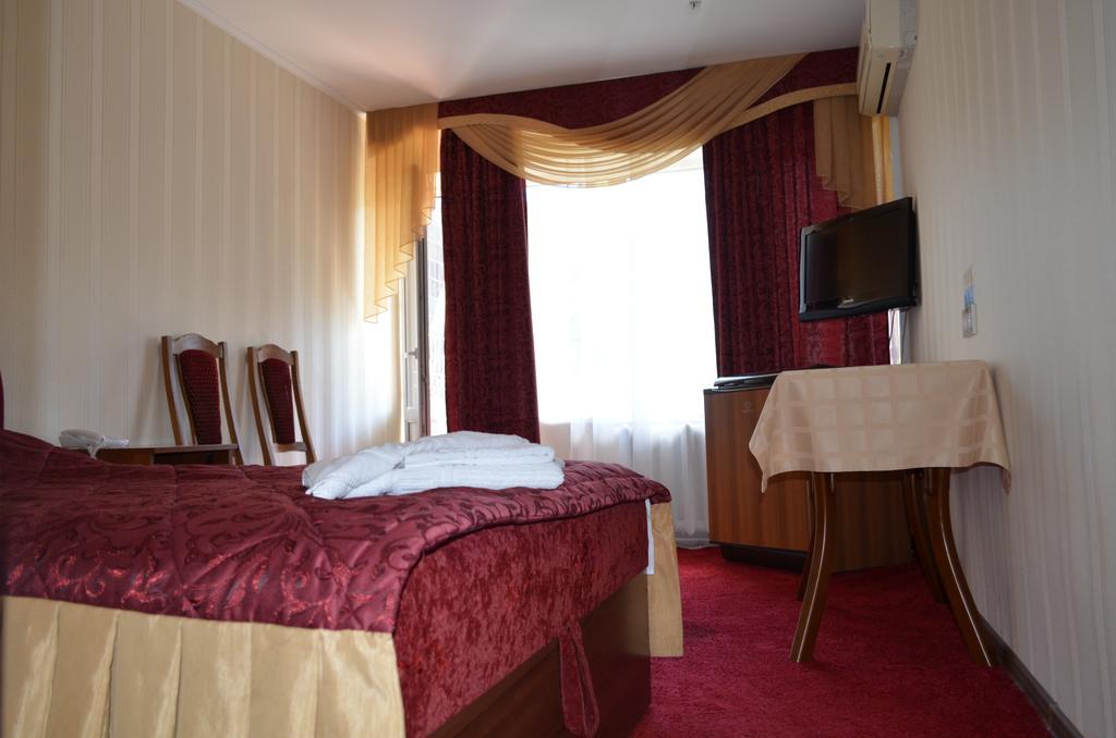 Hotel Cooperator Kiev Luaran gambar